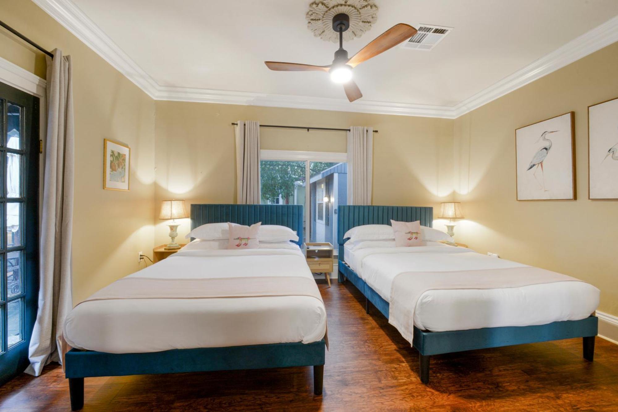 Hotel Louis Park